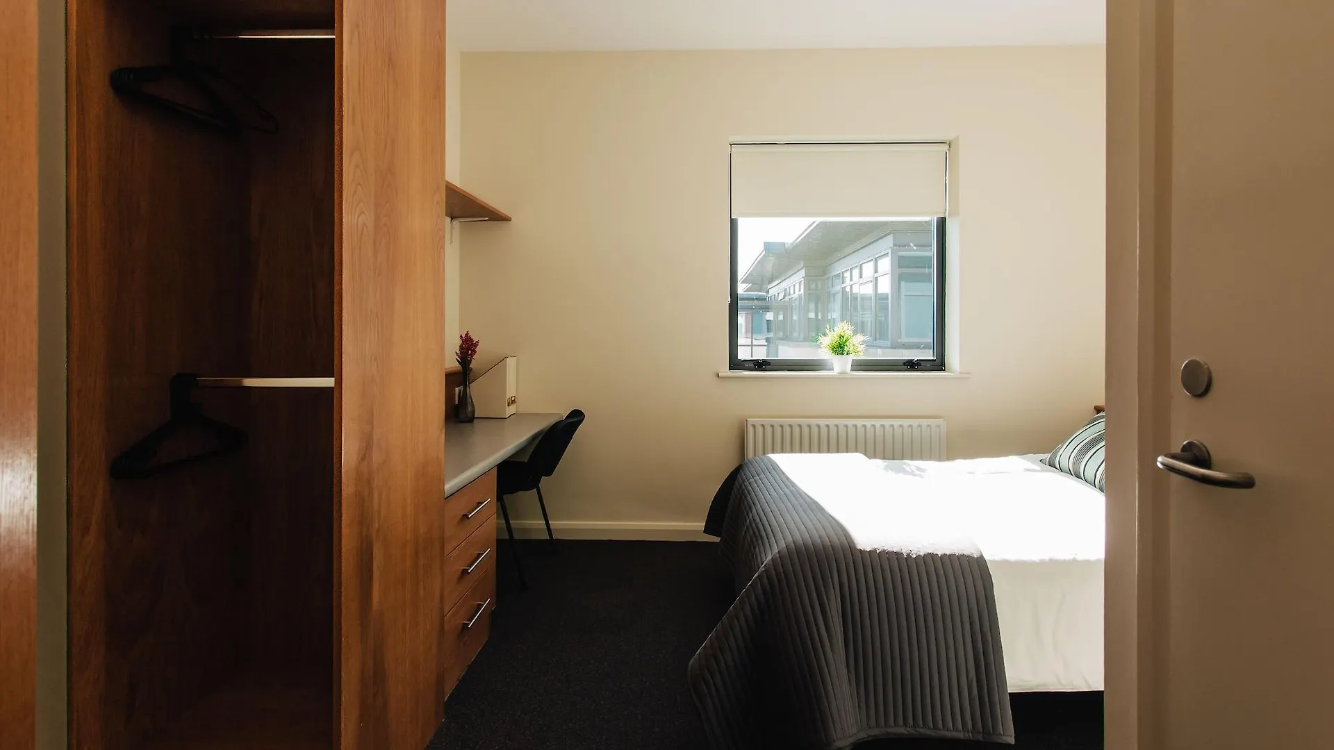 Dcu Rooms Glasnevin Dublin Hotel
